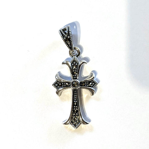 small marcasite and silver pendant fleur de lis