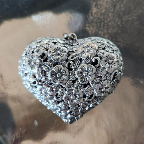 large puffy heart silver pendant oxidized floral motif