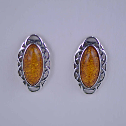 scalloped cognac oval earrings