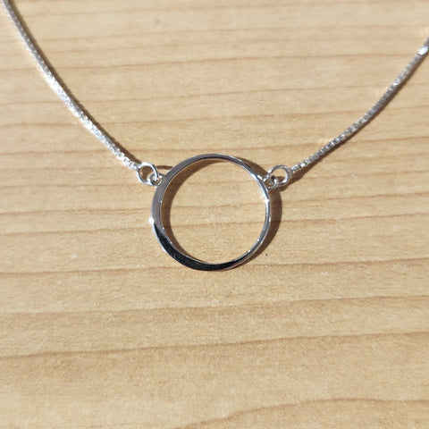 inline-necklace-thin-ring