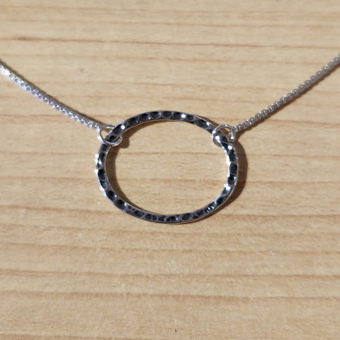 inline necklace hammered oval