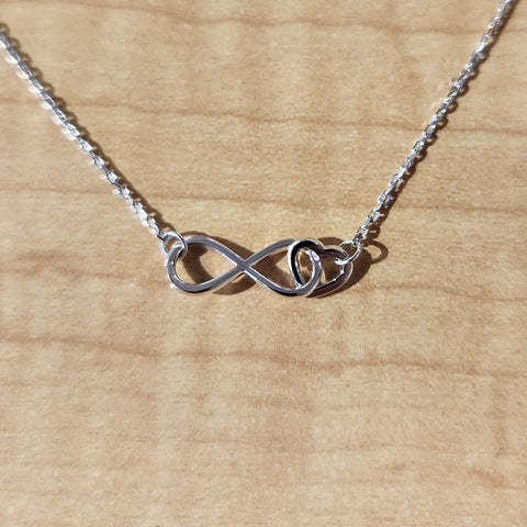 infinity-and-heart-plain-silver-necklace