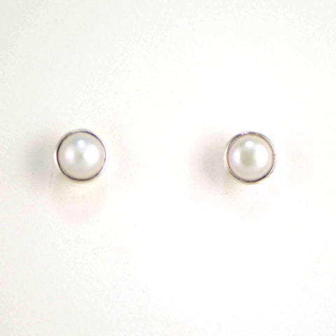 11mm White Freshwater Round Pearl Stud Earrings